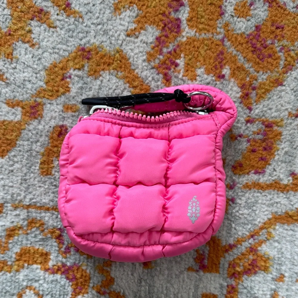 FP Movement Quilted Micro Pouch in Bubblegum - Picture 1 of 6